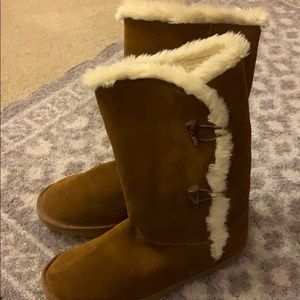 Sonoma size 10 faux fur chestnut boots. Brand new.